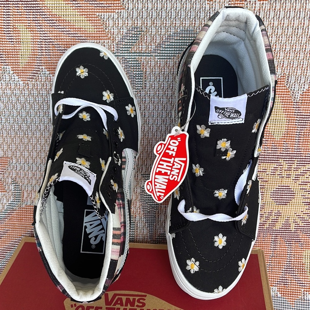 Vans WMNS Sk8-Hi
Floral Plaid Patchwork
VN0A7Q5NUUW
 sneakers - Picture 13 of 16